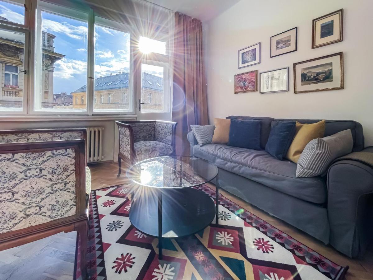 Turnkey I Vintage Terrace Apartment ปราก ภายนอก รูปภาพ