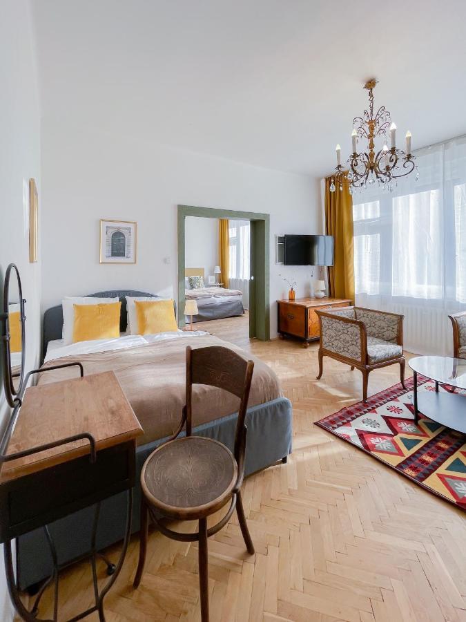 Turnkey I Vintage Terrace Apartment ปราก ภายนอก รูปภาพ